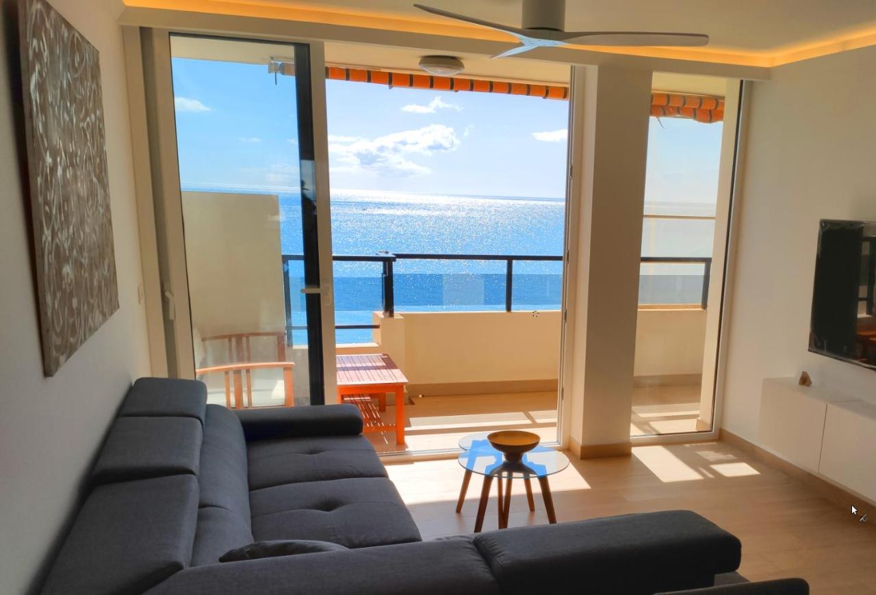 Apartment Beachfront -- New Luxury -- 1ª Linea Playa -- Center -- Private Parking -- Panoramic Sea Views --